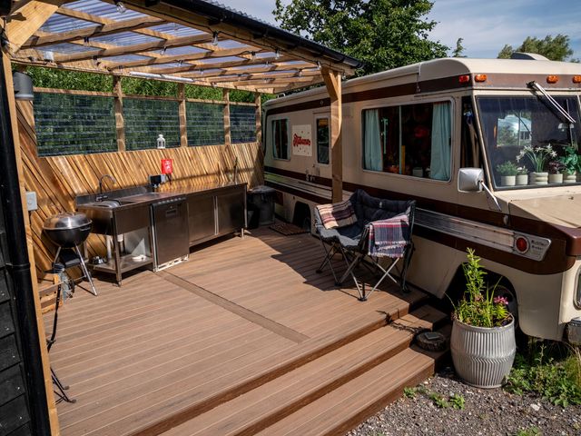 Sleeps 2 -Pets Welcome -Private Hot Tub -Alabama - 1204714 - photo 5