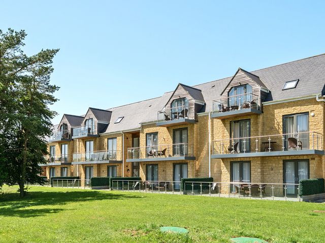 Cotswolds Apartment, sleeps 4 - 1205314 - photo 3