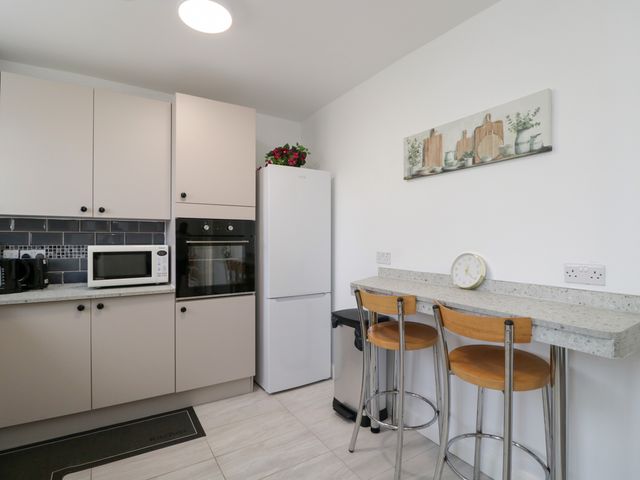 167 Leybourne Avenue - 1205318 - photo 4
