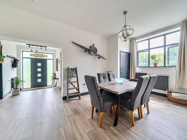Stunning Retreat in the Heart of Matlock Bath - 1205737 - photo 4