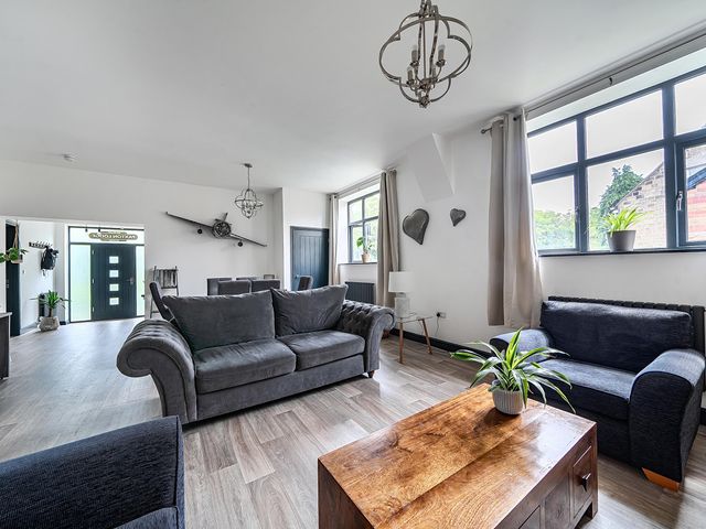 Stunning Retreat in the Heart of Matlock Bath - 1205737 - photo 5