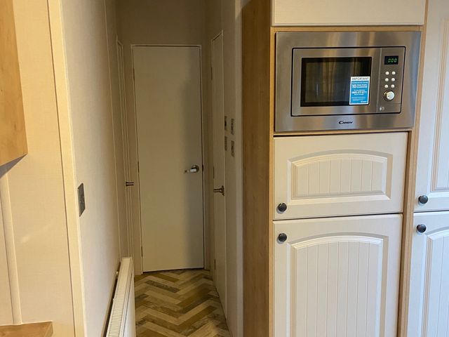 Westfield Lodge Retreat Sleeps 6 Pet Friendly - 1206000 - photo 3