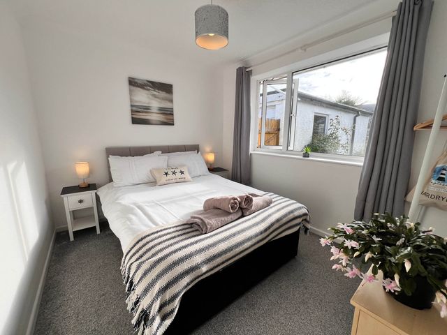2 Bed Family Bungalow, WiFi, Parking, Garden, Dogs - 1206264 - photo 5