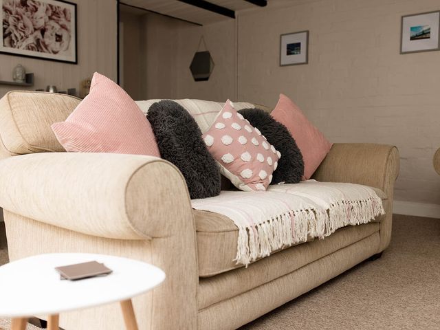 Cottage Sleeps 4 Pet Friendly Garden By Beach - 1206282 - photo 5