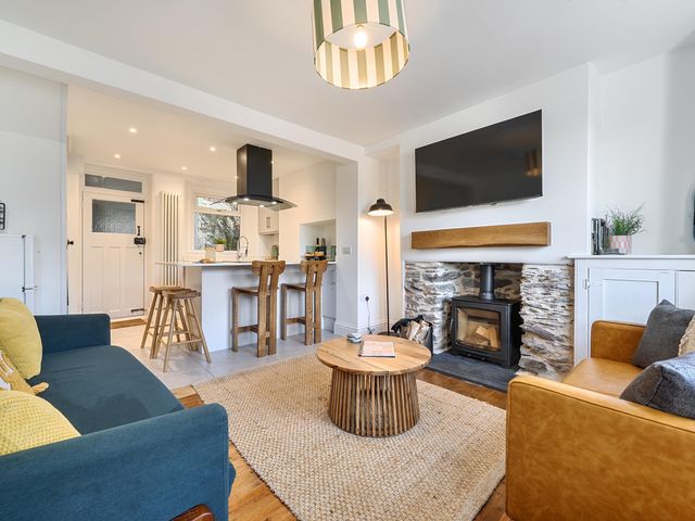 Looe Cottage Seaside views log fire sleeps 4 - 1206292 - photo 5