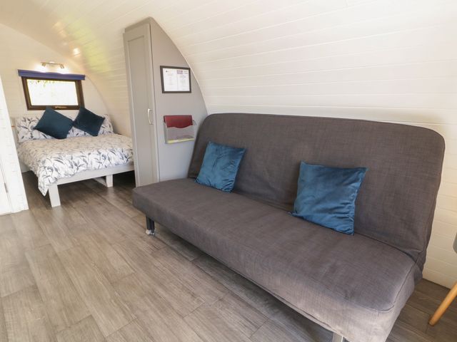 Gortin Glen Glamping Pod 4 - 1206425 - photo 4