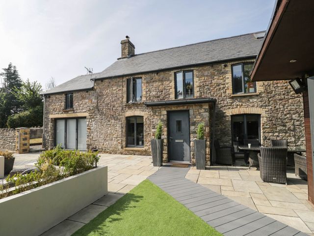 Llanfarach Farmhouse - 1206993 - photo 2