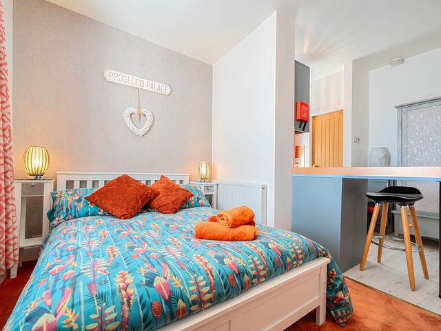 First Floor Studio Apartment at SeaCote - 1207166 - photo 2