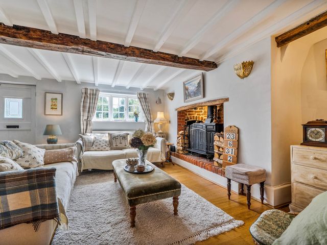 Cottage Sleeps 4 with Enclosed Garden - 1207168 - photo 2