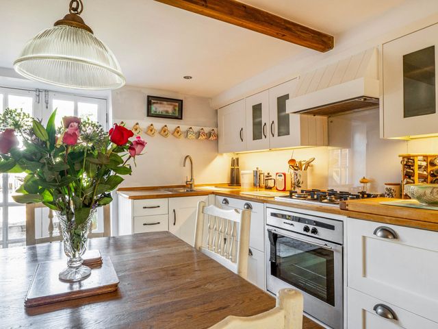 Cottage Sleeps 4 with Enclosed Garden - 1207168 - photo 4
