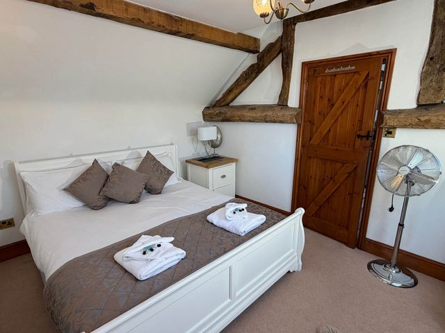 Barn Sleeps 4 Parking Near Alton Towers Peak Dist - 1207180 - photo 5