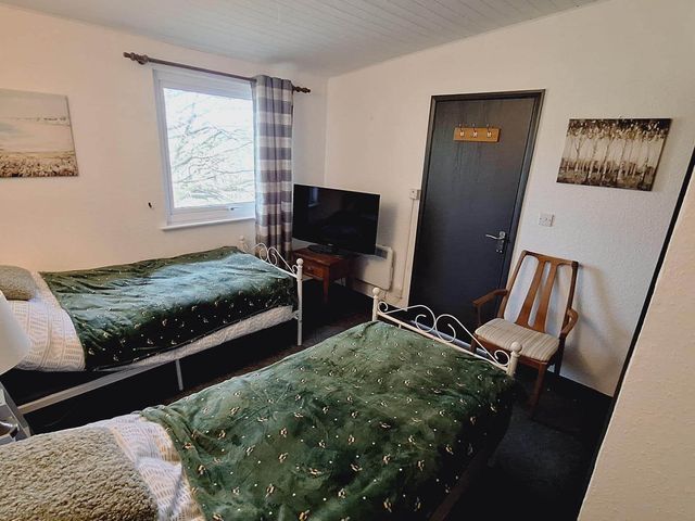 Forest Retreat Sleeps 4 2Bed with Parking - 1207189 - photo 5
