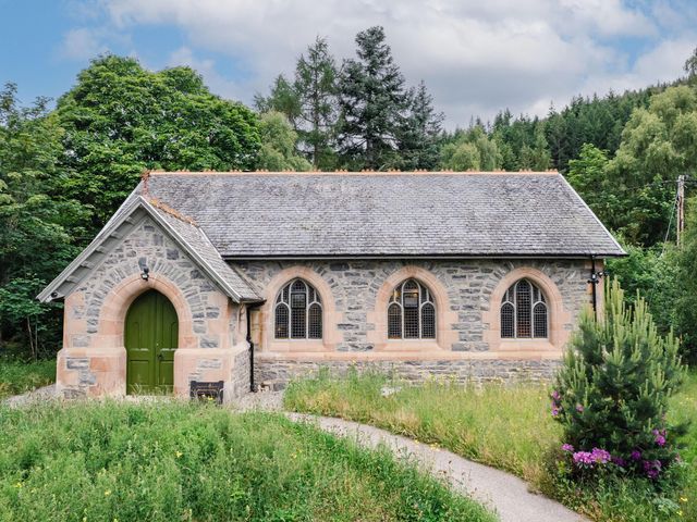 Grade C Church in Cannich Sleeps 2 Parking - 1207210 - photo 2
