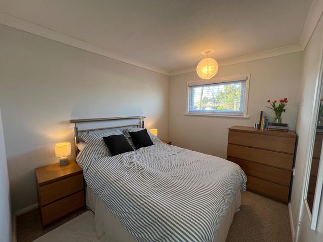 Beach Chalet 2 Bedrooms 4 Guests Parking - 1207213 - photo 4