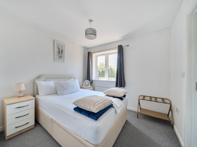 House Sleeps 6 Enclosed Garden Pet Friendly - 1207226 - photo 4