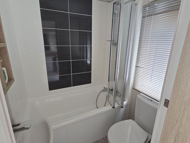 2Br Lodge Pool Fireplace PetsOK Parking - 1207248 - photo 5