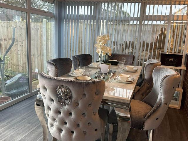 4 Bed House Sleeps 8 Pets Parking Wifi - 1207273 - photo 2