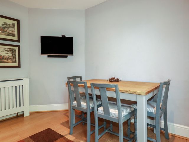 1 Grenville Road - 1207761 - photo 4