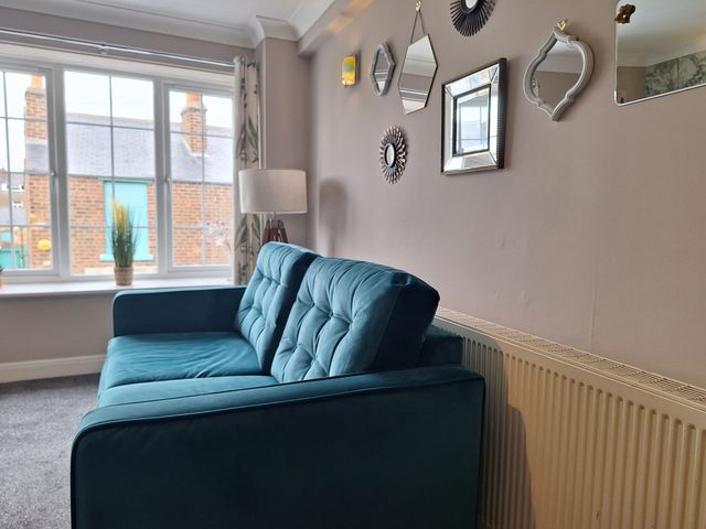 Old Coach House Apartment - 1207919 - photo 2