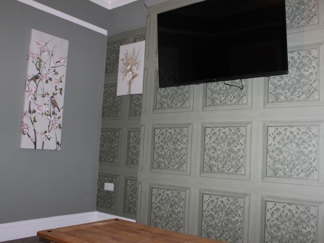 Blackburn Heights Apartment 1 - 1207928 - photo 2