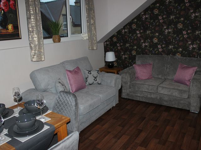 Blackburn Heights Apartment 3 - 1207931 - photo 2