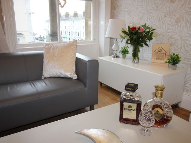 Cornerhouse Apartment 3 - 1207937 - photo 3