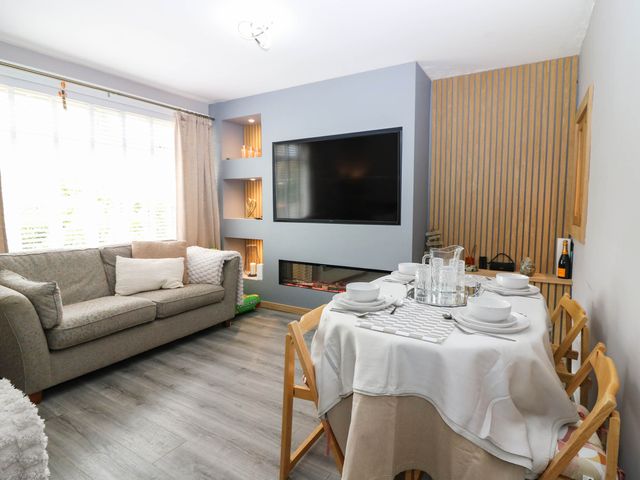 6 Niddrie Marischal Road - 1207960 - photo 4