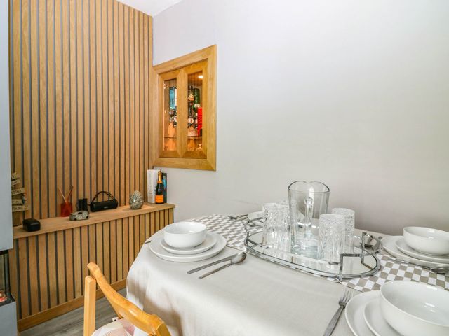 6 Niddrie Marischal Road - 1207960 - photo 5