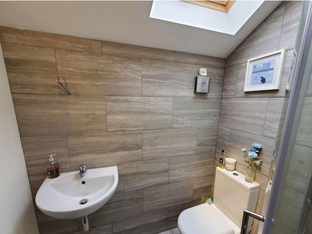 3 Bedroom Cottage Hot Tub Garden Parking - 1208296 - photo 5