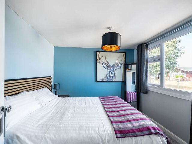 2Bed Chalet Sleeps 5 Dogs Free Parking SeaView - 1208299 - photo 5