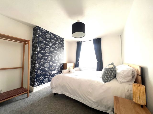 4 Bed House Sleeps 8 Garden Pets Near Beach - 1208302 - photo 4