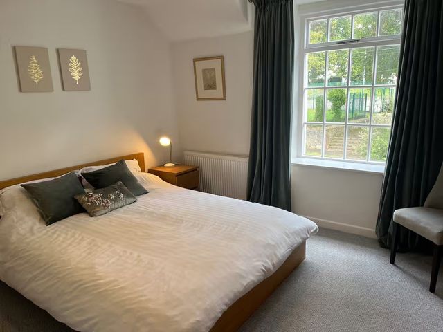 Charming 3Bed Cottage  Private Garden Parking - 1208307 - photo 5
