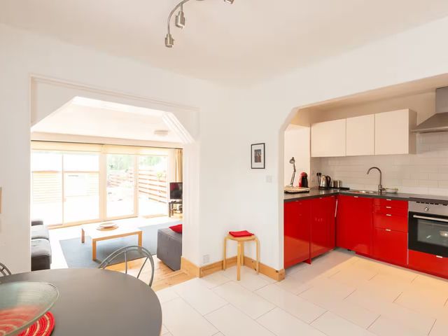 2bed Cottage Private garden Freeparking - 1208309 - photo 4