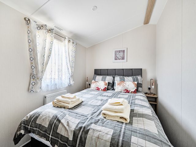 Cayton Bay Holiday Park Kestrel40 - 1208310 - photo 4
