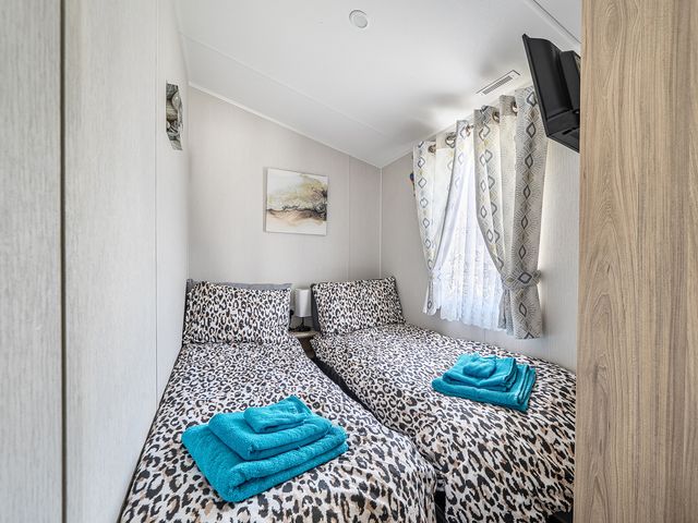 Cayton Bay Holiday Park Kestrel40 - 1208310 - photo 5