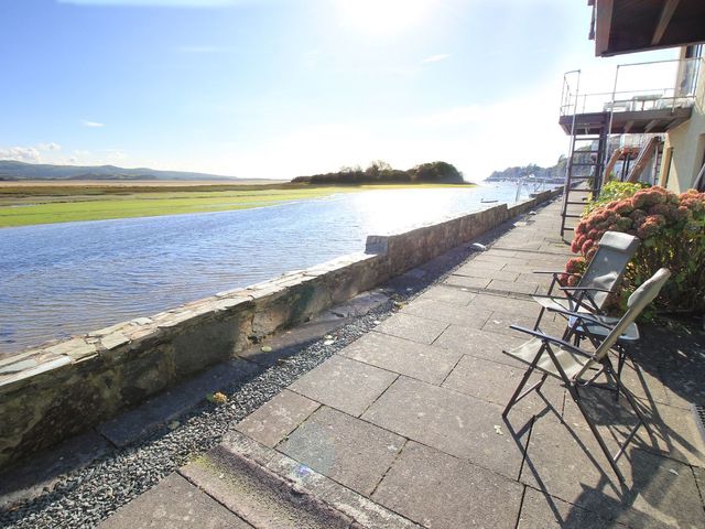 Aldena  12a South Snowdon Wharf - 1208357 - photo 2