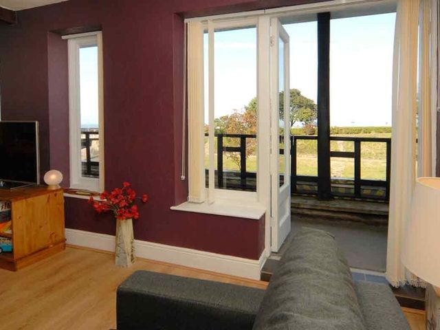 Old Lyn Cottage - 1208901 - photo 3