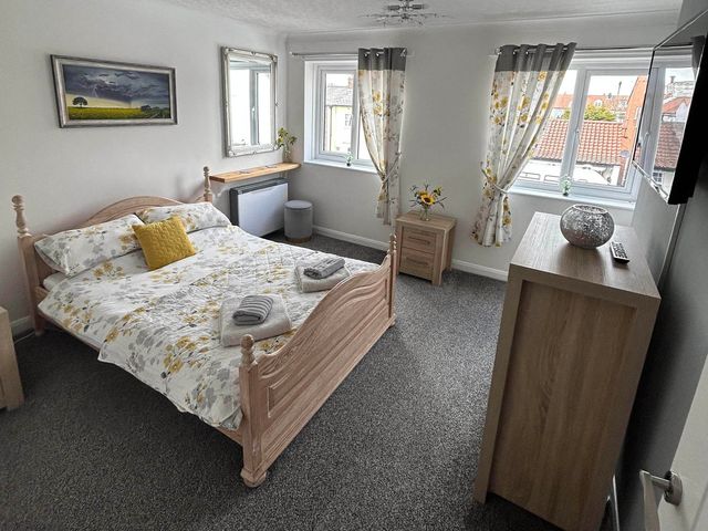 Immaculate 2 Bed Cottage in Flamborough - 1209036 - photo 4