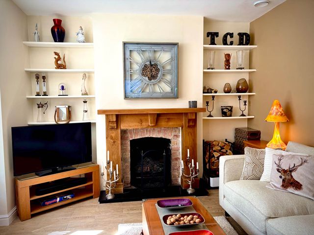 5 Guests  2 Bedrooms  Free Parking 1min Beach - 1209044 - photo 4