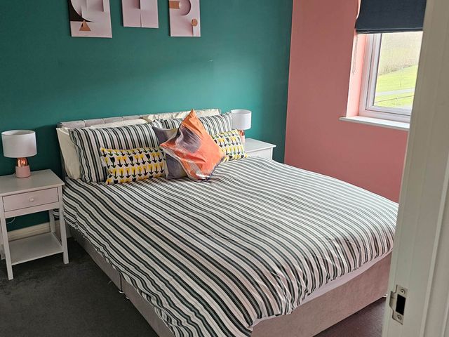 House Sleeps 8 with WiFi - 1209062 - photo 4