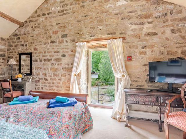 Dowgill 3Bed Barn Sleeps 7 Hot Tub Parking - 1209078 - photo 5