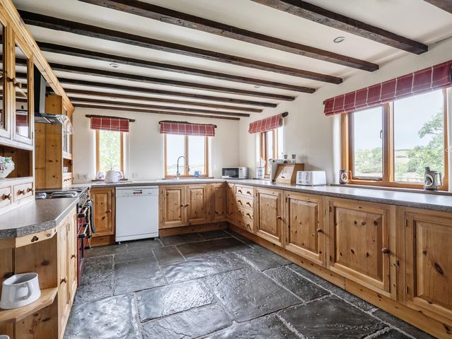 16th Century Devon Farmhouse Stunning Views - 1209090 - photo 5