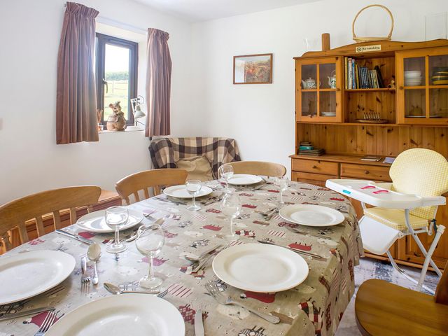 Accessible 4 Bed Barn, sleeping 8, Farm Stay - 1209979 - photo 4