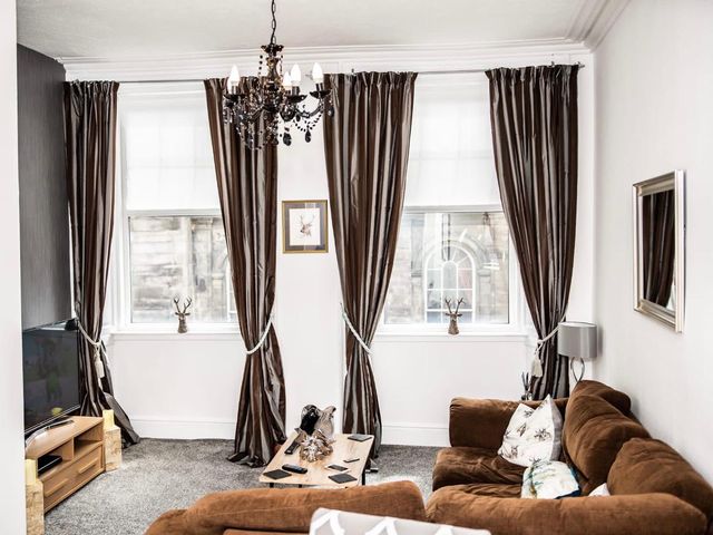 Rose Apartment 2-Bed Apt, Sleeps 4 Town Centre Ayr - 1209997 - photo 3