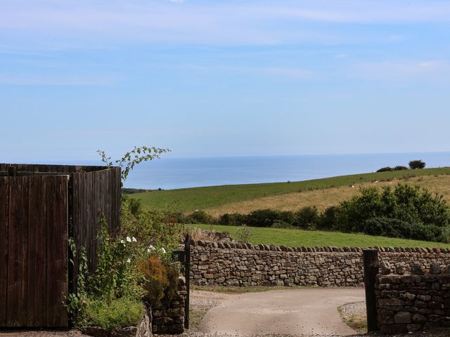 Hayloft Cottage - 1210 - photo 2
