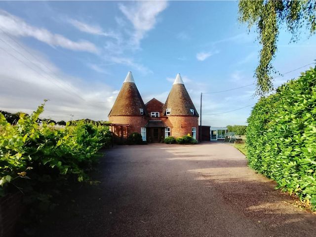 Sharvels Oast House - Pool, Tennis, Luxury Home - 1210009 - photo 2