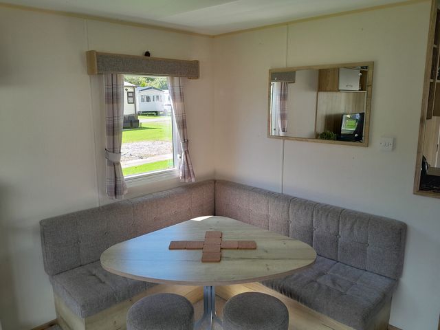 Ye Old'e Man Sleeps 6 and Pet Friendly - 1210015 - photo 3