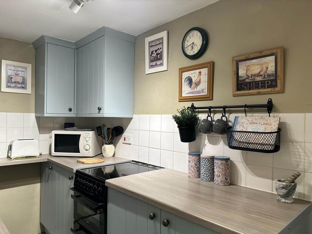 Llanidloes Sleeps 7 Parking Pet Friendly - 1210038 - photo 4