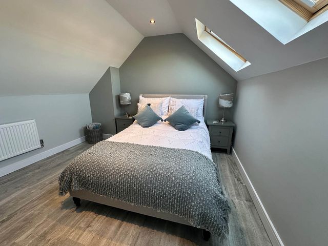Stylish Home Sleeps 4 Free Parking - 1210041 - photo 5