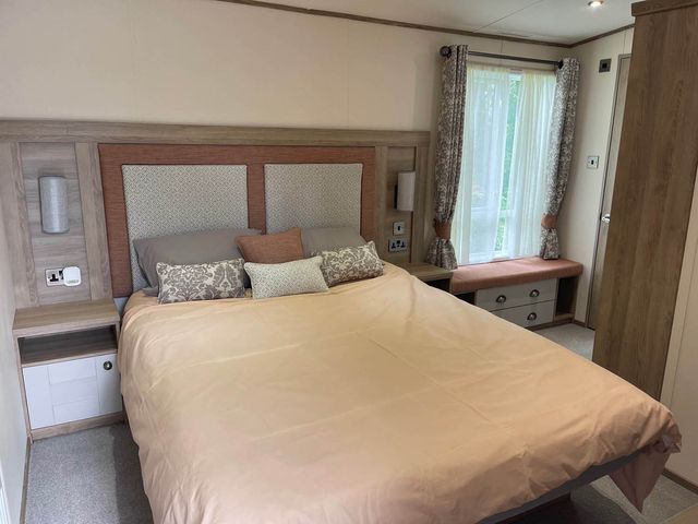The Royal Oak - Sleeps 4 - Deck - Free Parking - 1210049 - photo 4